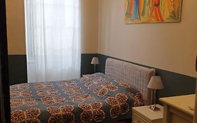 Appartement intra muros 8 personnes climatisé Wifi stationnement facile